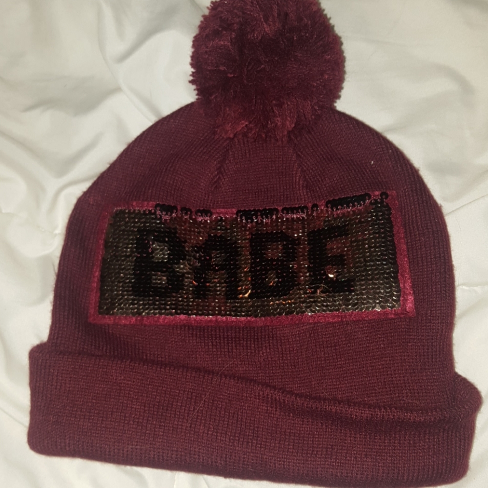 Beanie - Picture 2 of 4